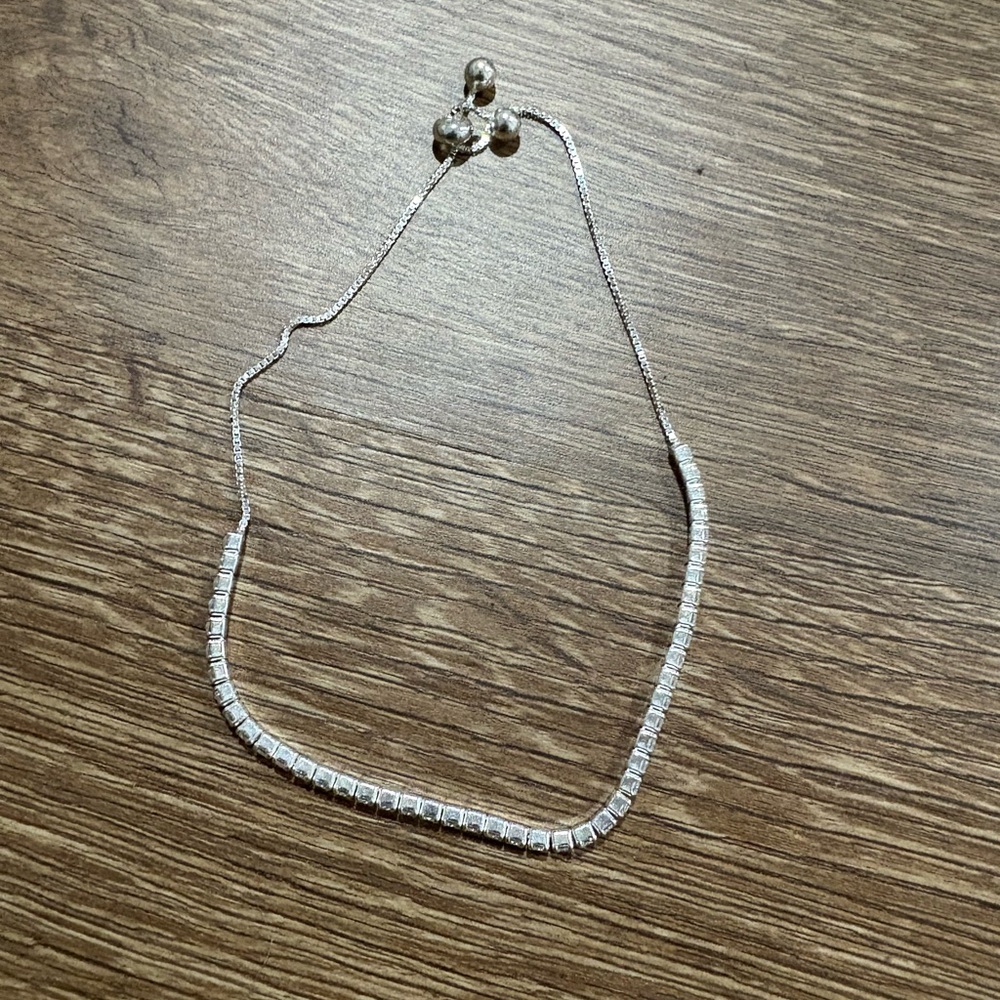 Elegant Silver Necklace
